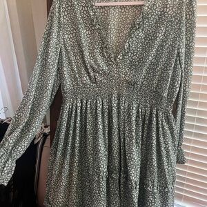 SHEIN Sage Green Floral V-Neck Smocked Waist Long Sleeve Dress